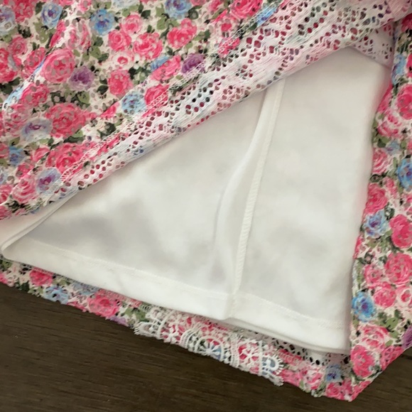 Chasing Fireflies Floral Lace Dress - Picture 4 of 6